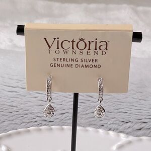 Dainty NWT Victoria Townsend Sterling Silver and Genuine Diamond Earrings